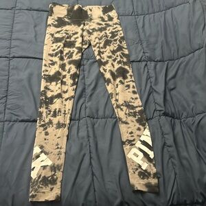 Victoria’s Secret pink leggings